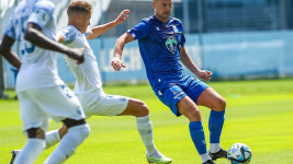 slovan lech Fz8TnlFWAAAP8n8